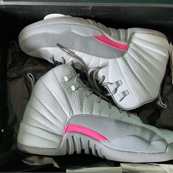 Nike Air Jordan 12 XII Retro Vivid Pink Grey - Picture 4 of 5